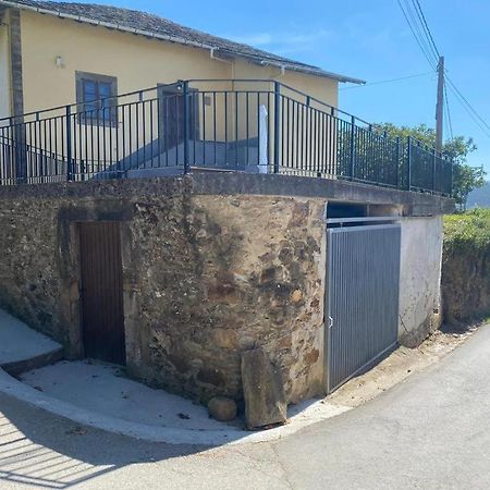 Casa Ezequiel Villa Trevias Exterior photo
